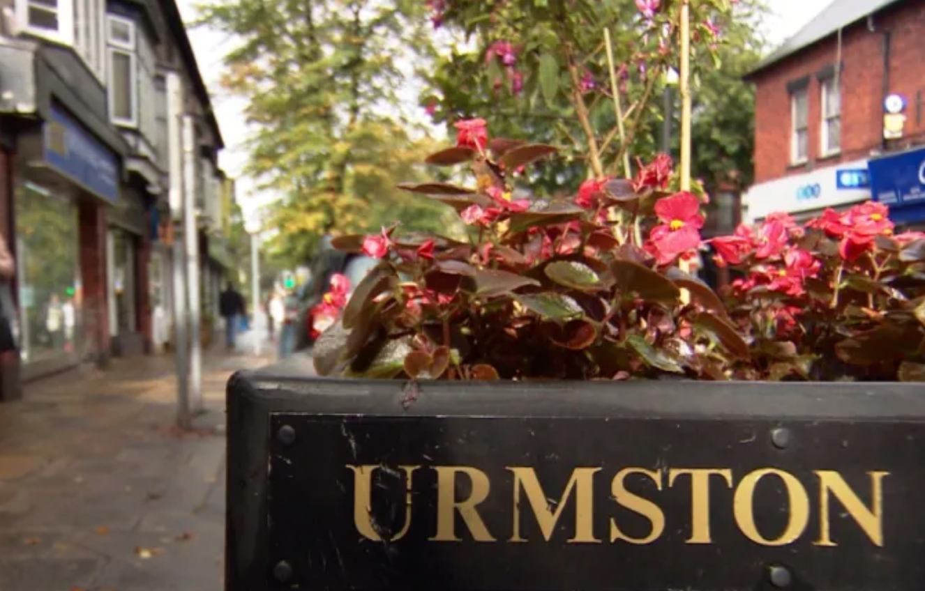Mum&#8217;s heartwarming story about why Urmston is &#8216;such a great place to live&#8217; goes viral, The Manc