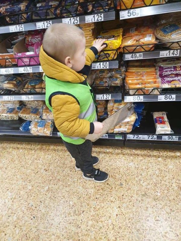 Mum makes son a &#8216;shopping officer&#8217; to make him behave in supermarkets, The Manc