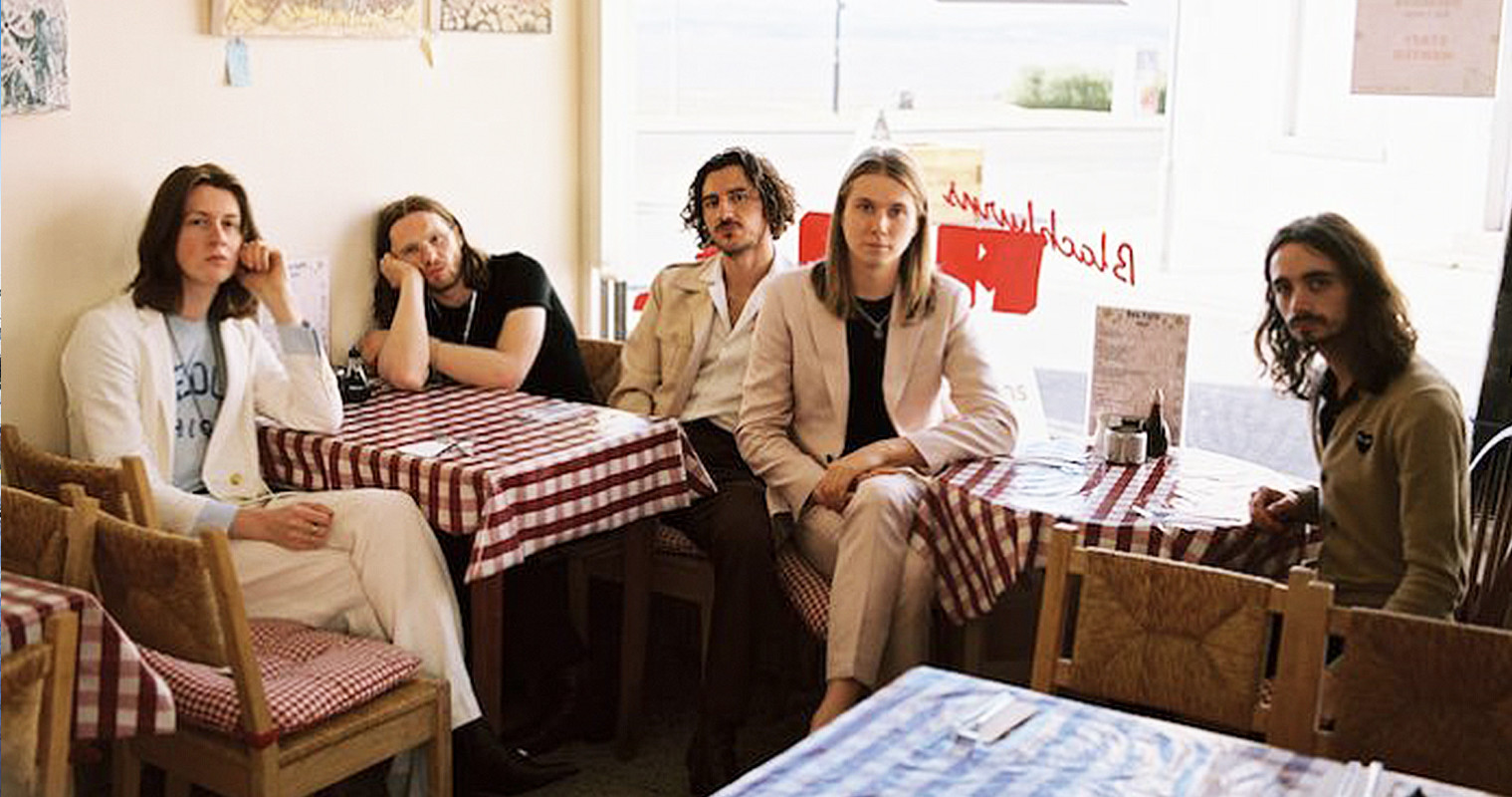 Blossoms Set For Second Uk Number 1 Album With Foolish Loving Spaces