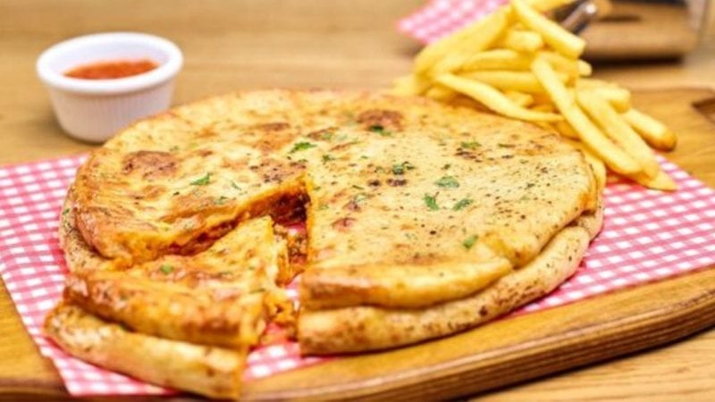 Hungry Horse pubs are now selling double pizzas with lasagne inside, The Manc