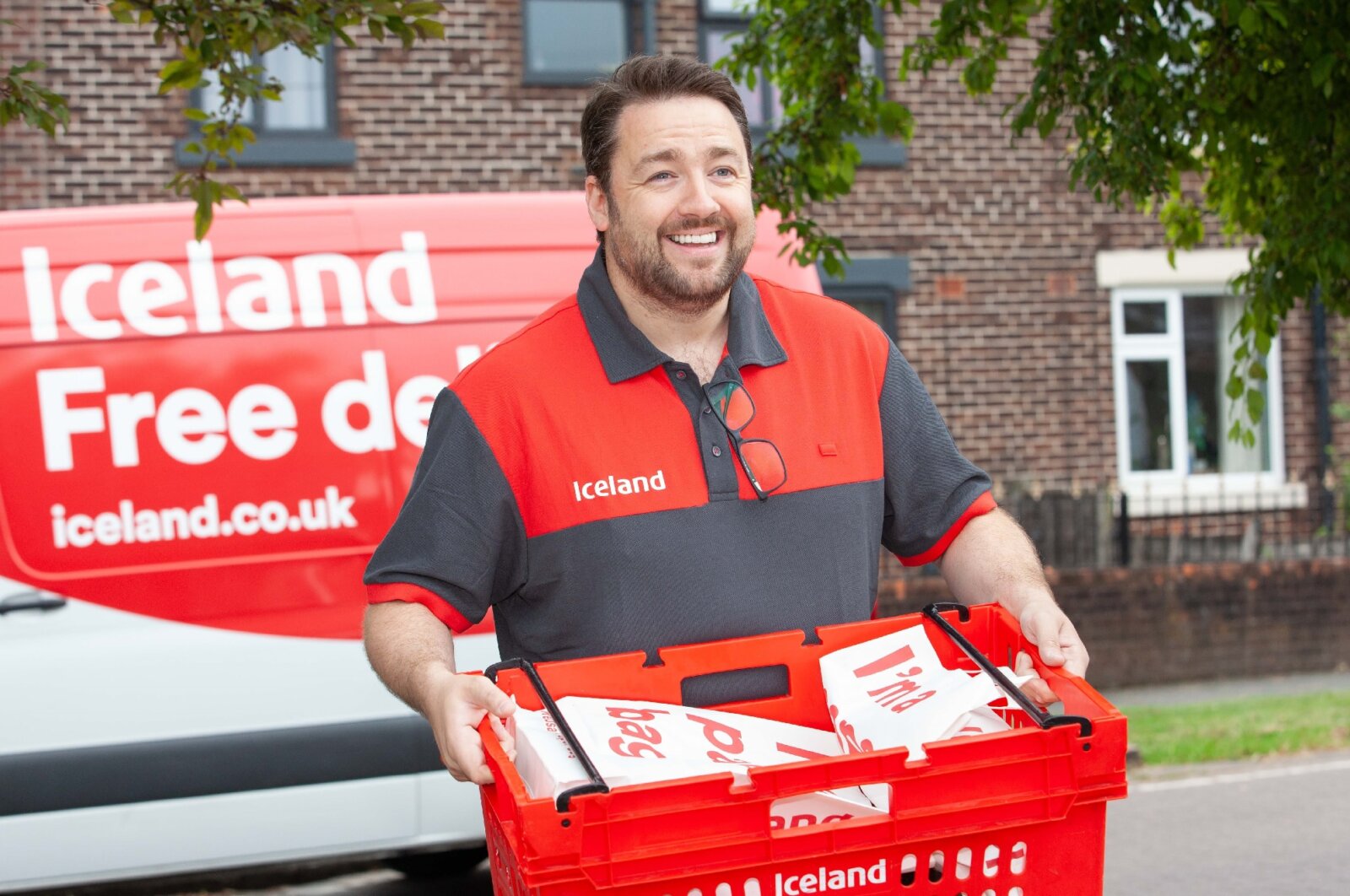 Jason Manford did a round as an Iceland delivery driver in Manchester today, The Manc