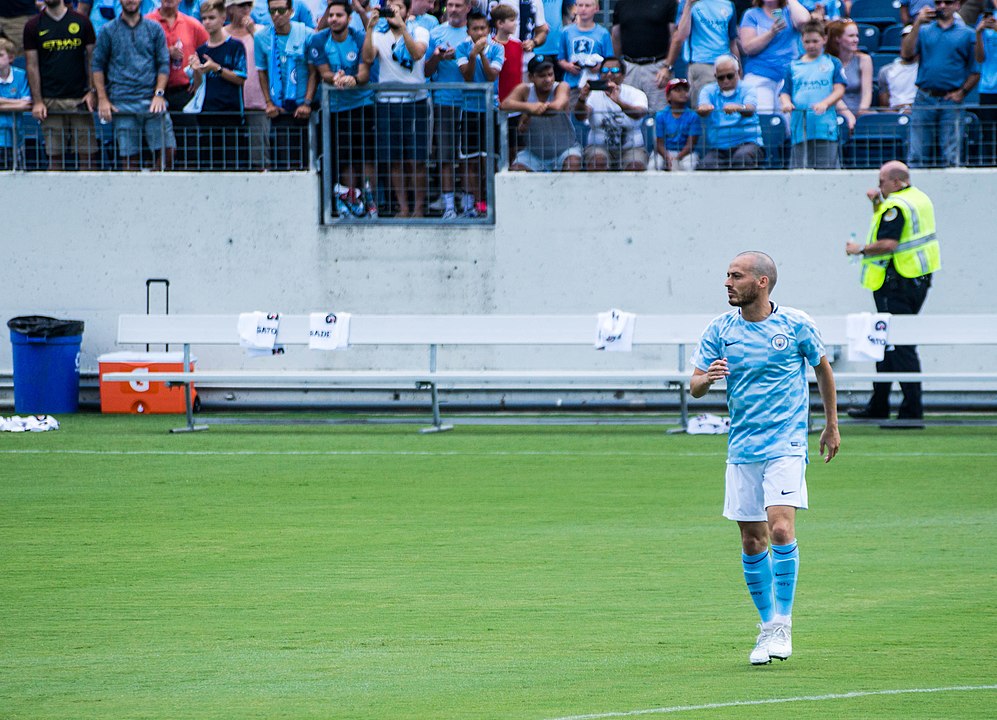 Manchester City say goodbye to club legend David Silva