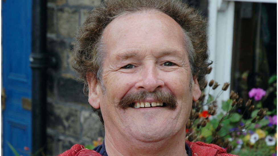 Bobby Ball is going to get the statue he &#8216;used to gag about&#8217; in Lytham, The Manc
