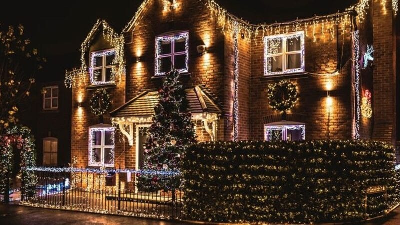 Audenshaw&#8217;s famous Christmas house raises over £2,000 in a week for charity, The Manc
