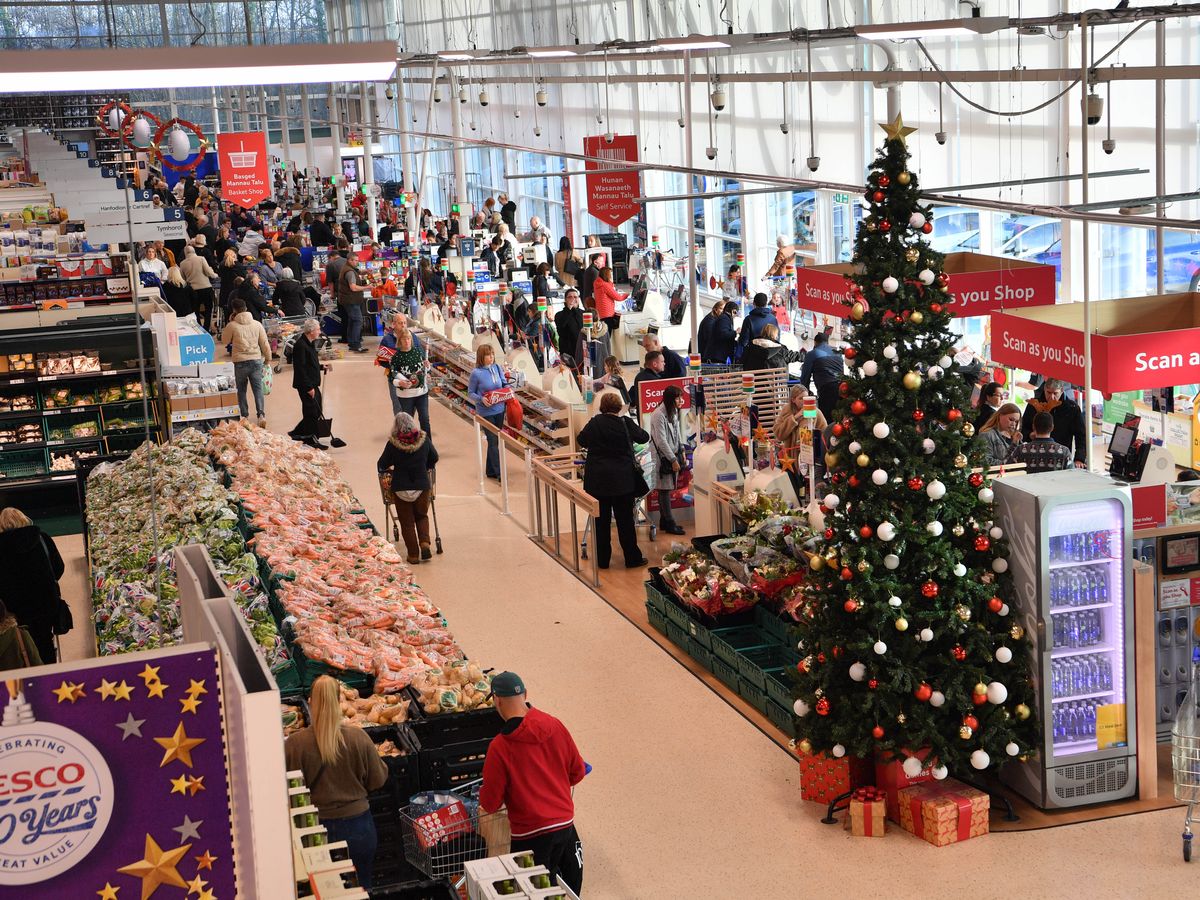 The full list of Christmas opening hours at all major UK supermarkets, The Manc