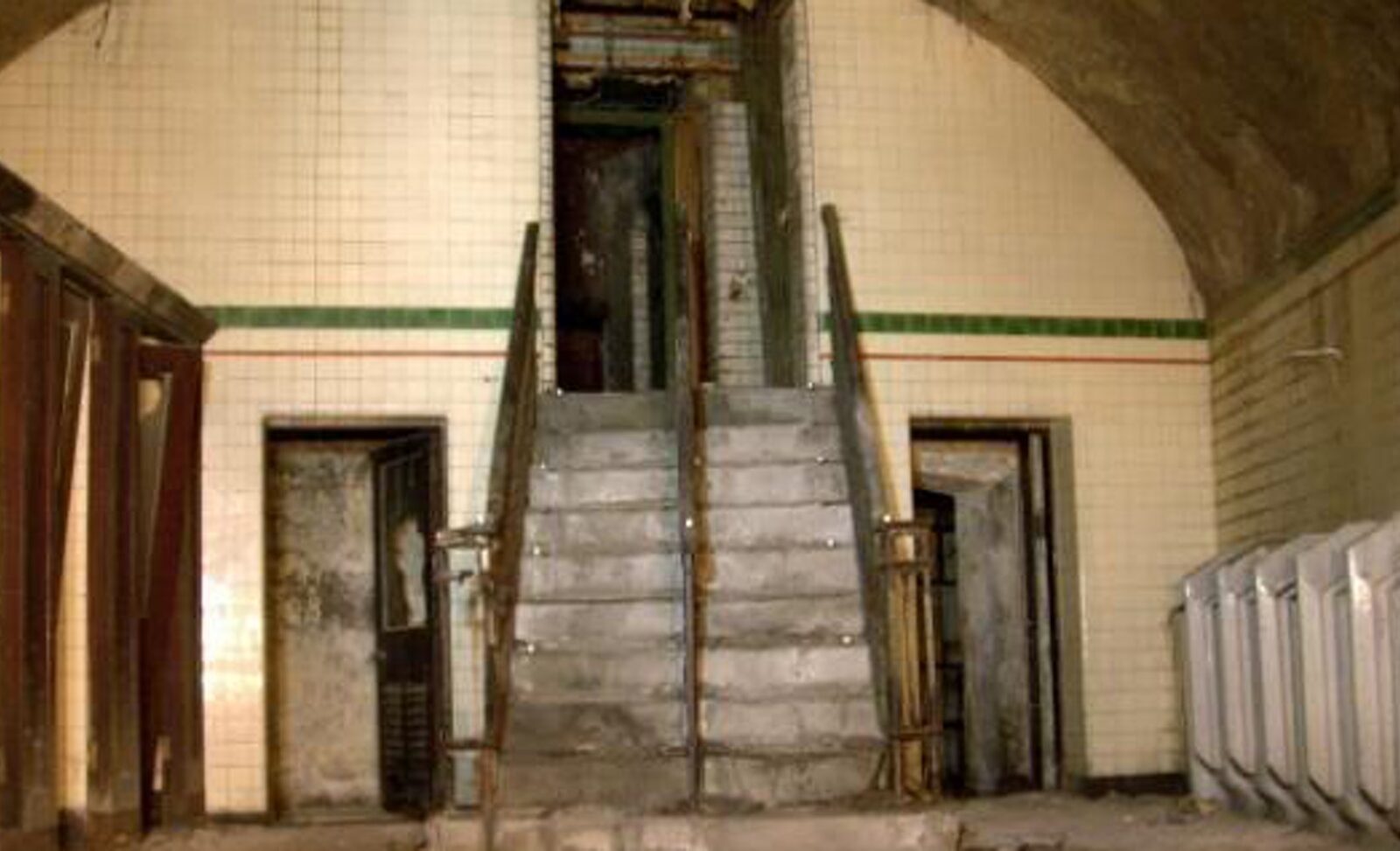 manchester underground city tour