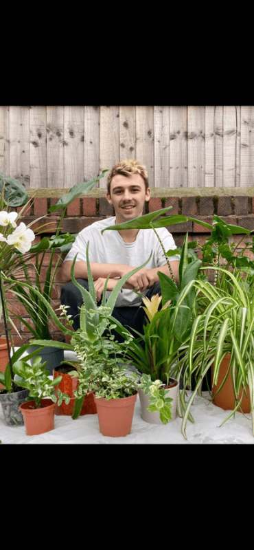 Manchester student starts &#8216;side hustle&#8217; selling houseplants to help improve peoples&#8217; mental health, The Manc