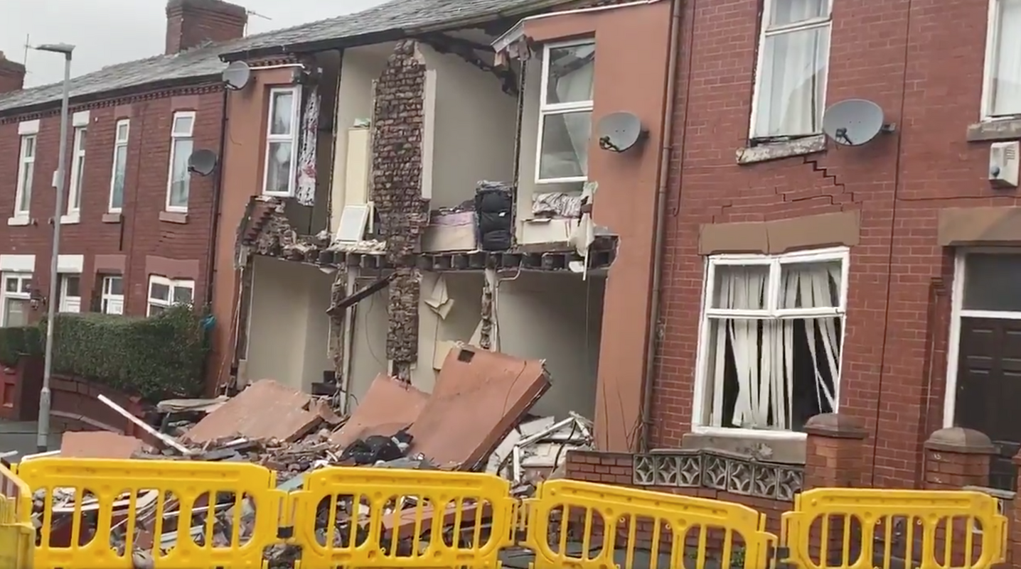 Gorton homes pulled into sinkhole will &#8216;need to be demolished&#8217;, The Manc