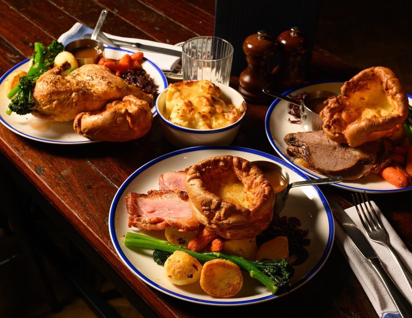 Best Roast Dinner Deals & Special Offers