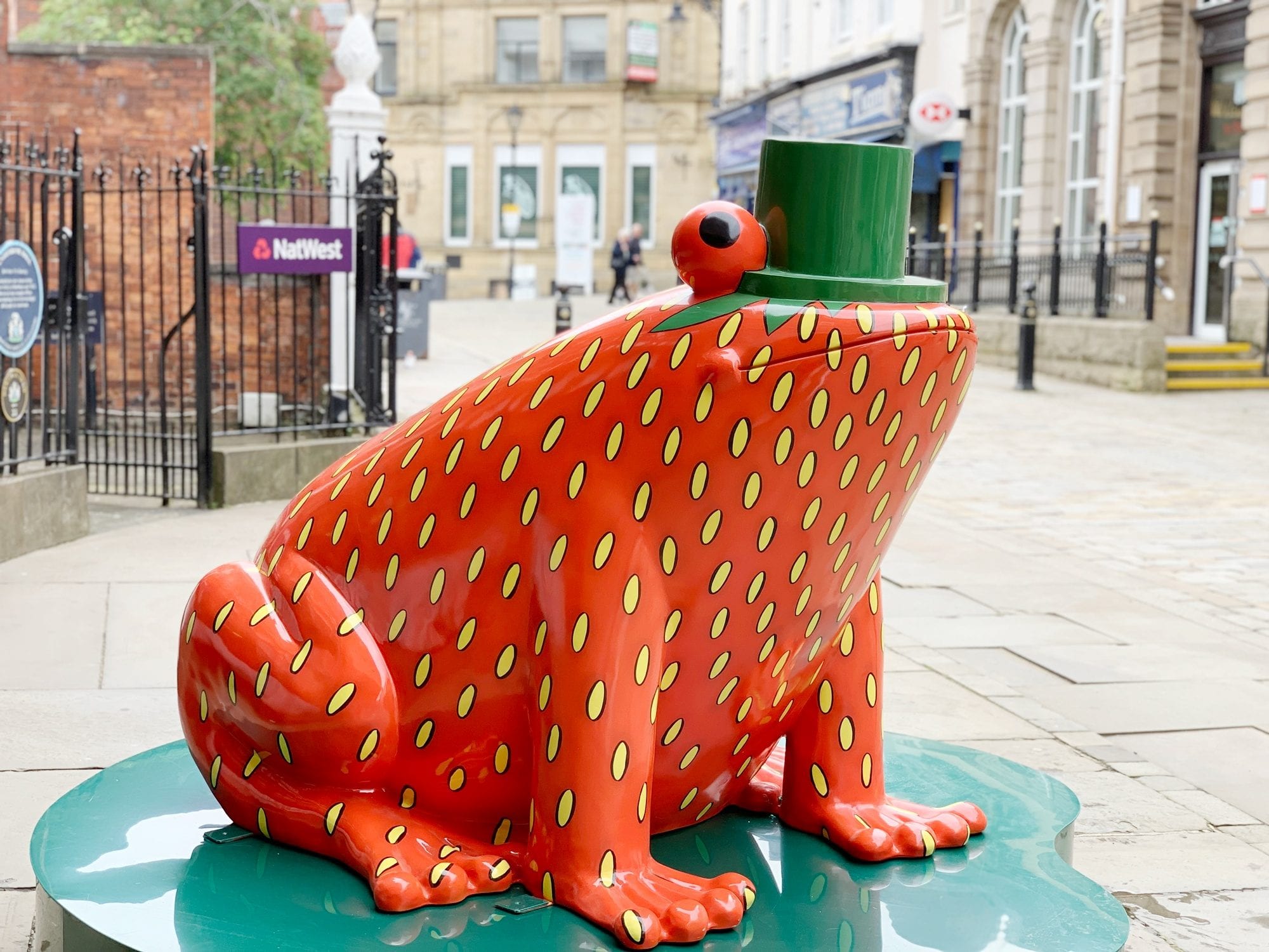 The giant colourful frogs are returning to Stockport town centre this ...