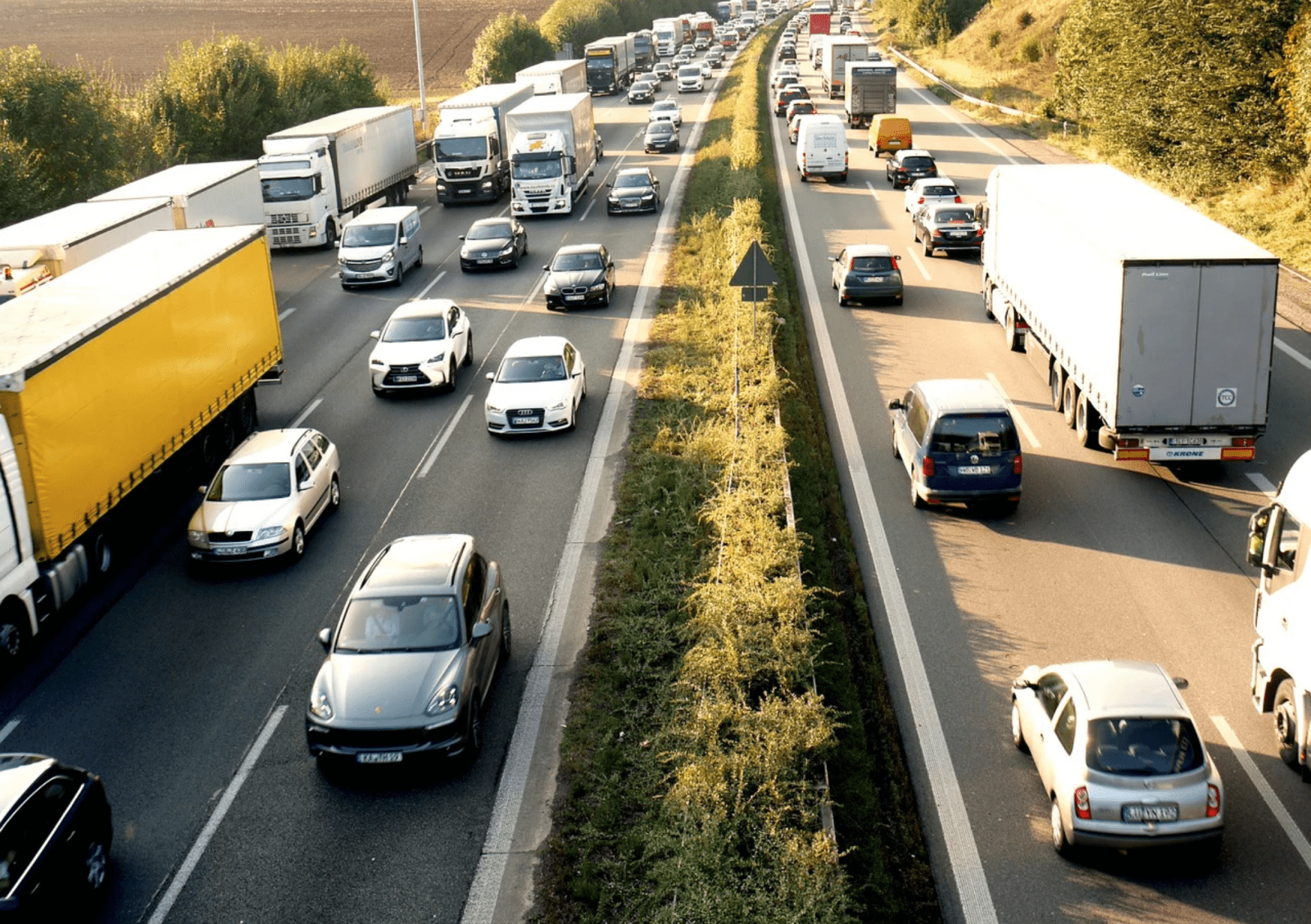 Lorry Driver Jobs Now Pay 56k A Year In The UK