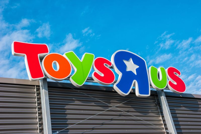 Toys R Us announces its coming back to the UK in 2022, The Manc