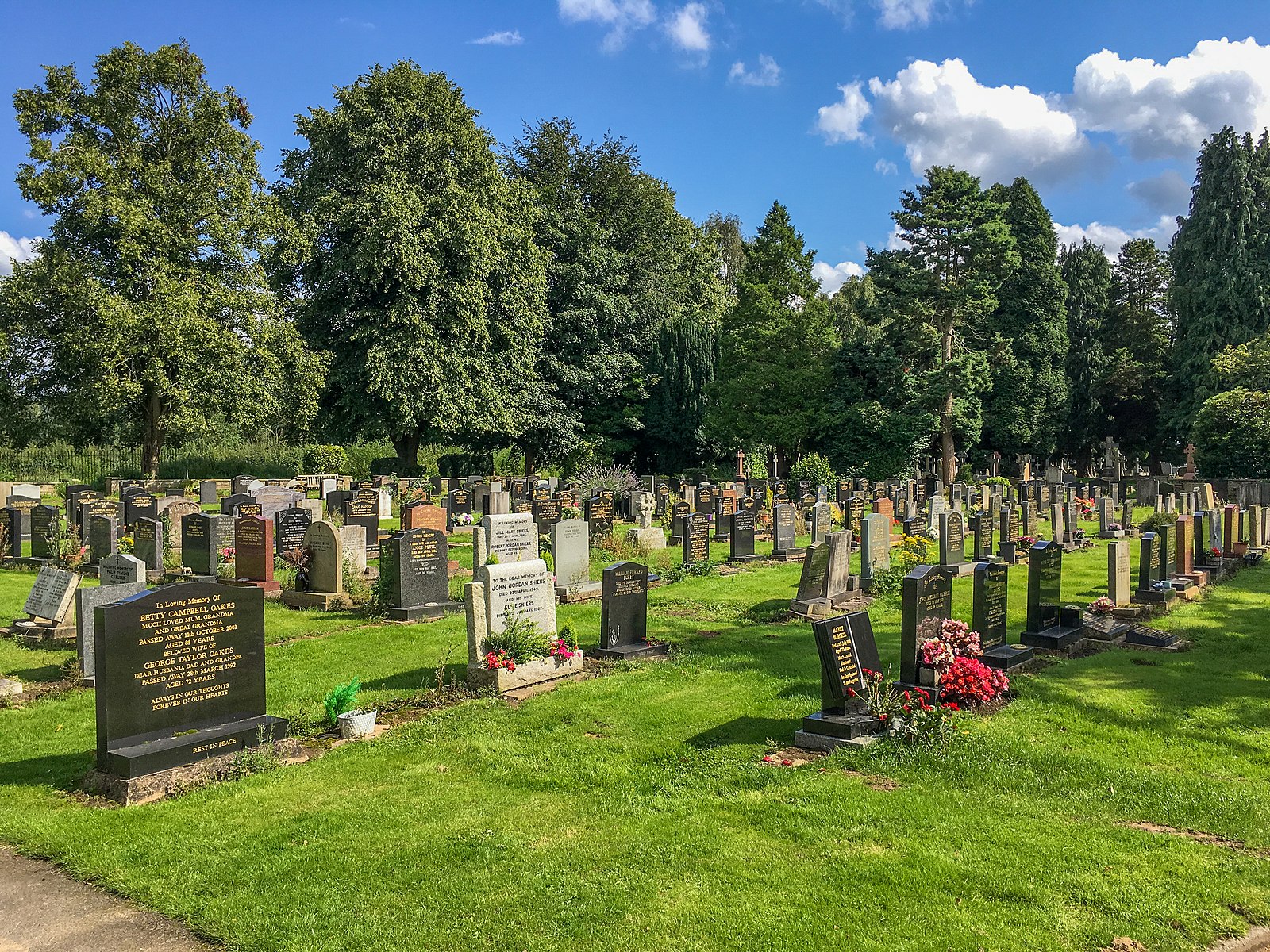 You can now buy a house in a graveyard near Manchester &#8211; and it&#8217;s a proper bargain, The Manc