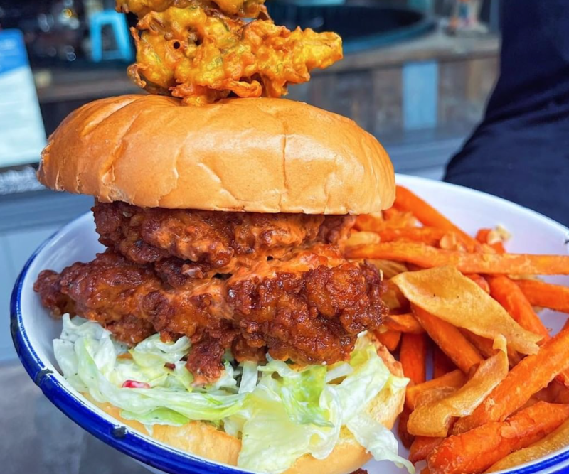 &#8216;Boxing Day Burger&#8217; and massive Christmas platter on Yard &#038; Coop&#8217;s festive menu, The Manc