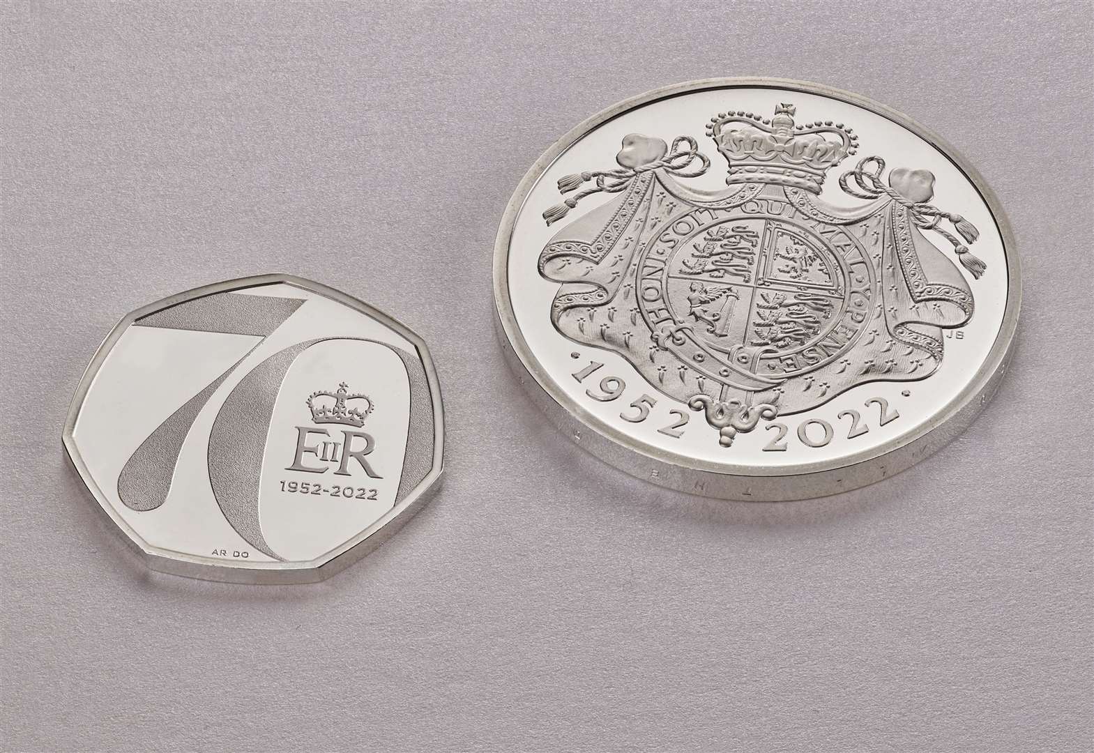 A new commemorative 50p coin has been released to celebrate the Queen&#8217;s Platinum Jubilee, The Manc