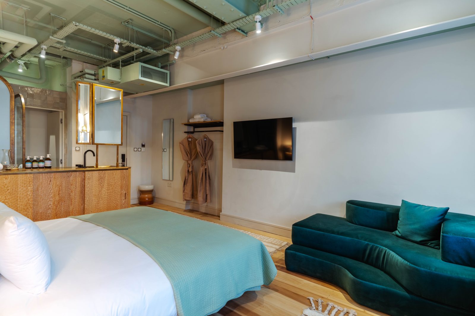 There&#8217;s another new hotel in Manchester &#8211; and The Alan is a beauty, The Manc