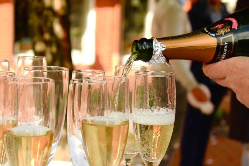 You can get free &#8216;carbon neutral&#8217; champagne in Manchester city centre tomorrow, The Manc