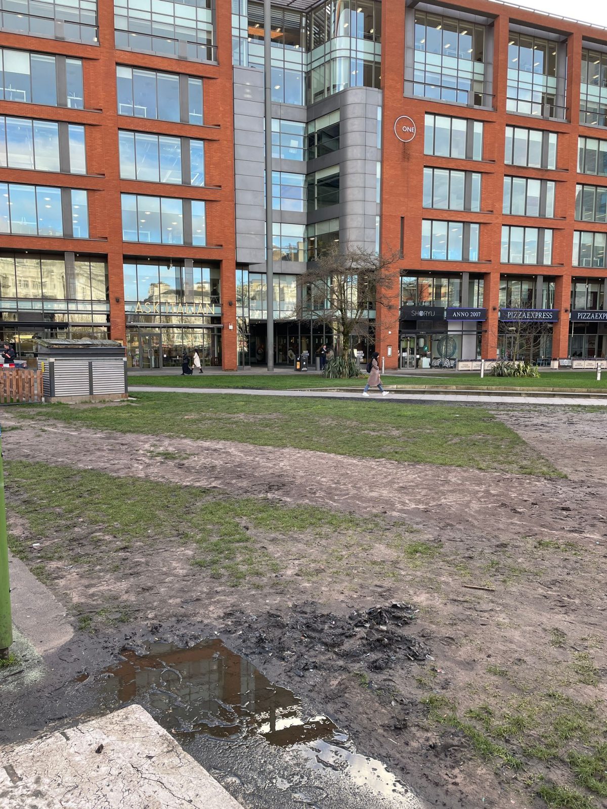 &#8216;Turf is on the way&#8217; &#8211; plans to revamp Piccadilly Gardens AGAIN as area is left muddy and bleak, The Manc