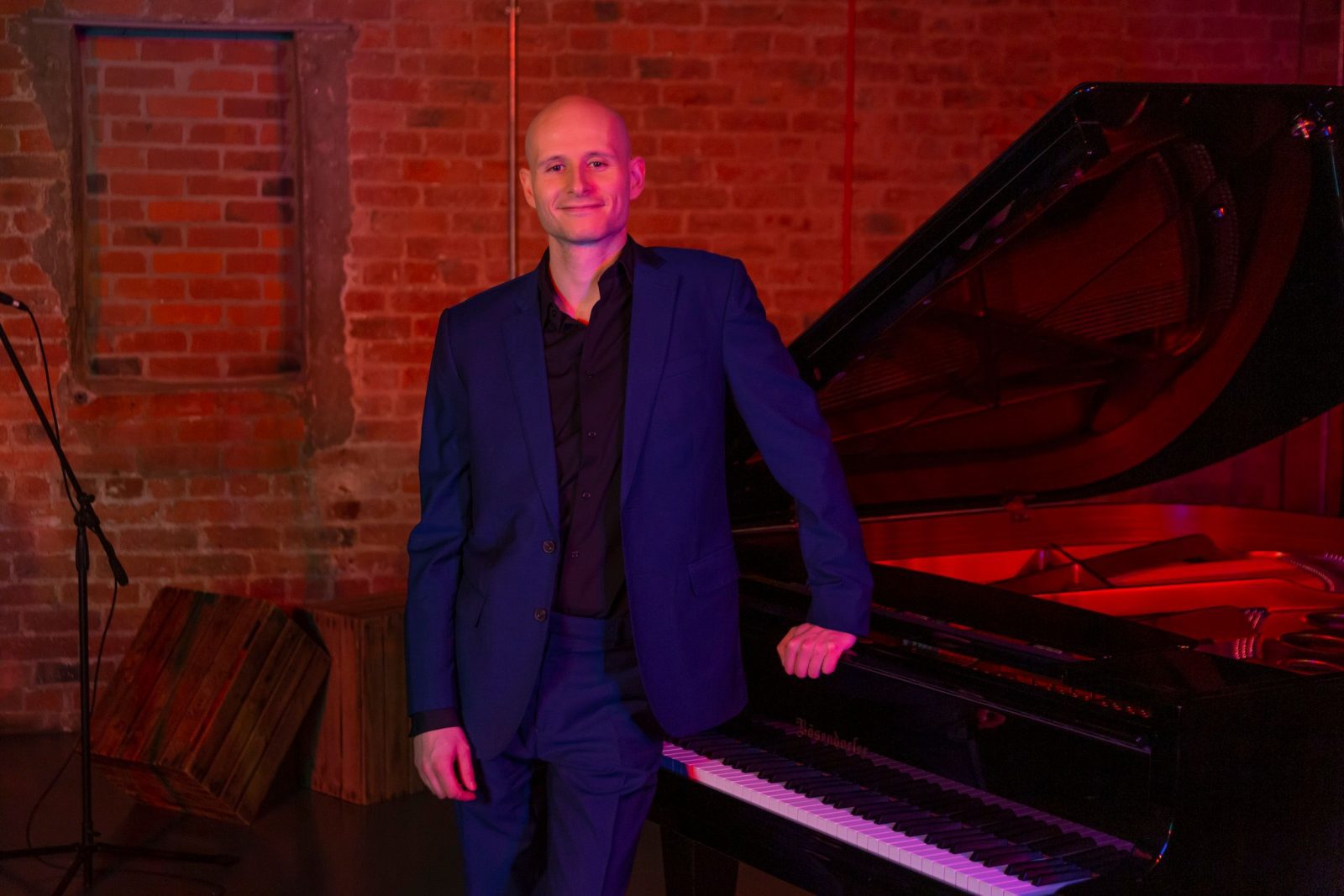 A New York-style piano bar and cabaret lounge is opening in Manchester, The Manc