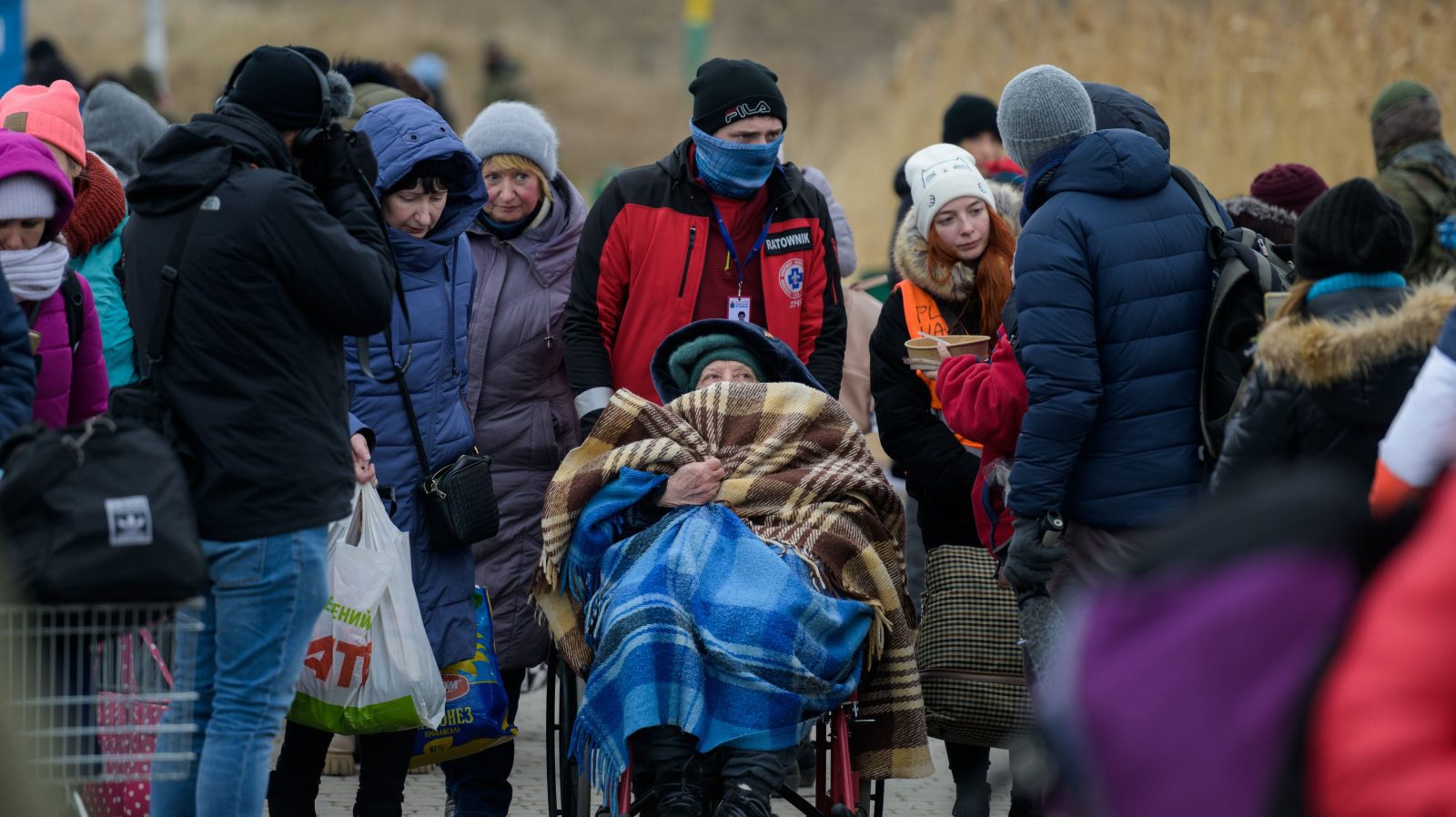Website crashes as 89,000 people sign-up to open their homes to Ukraine refugees in UK, The Manc