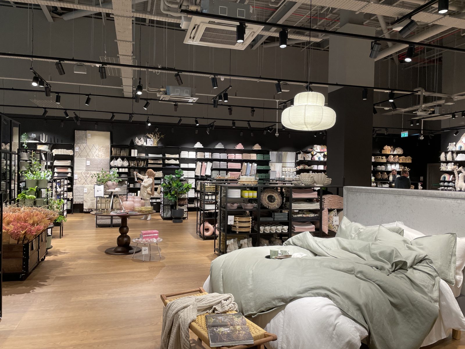 Look inside Manchester&#8217;s first-ever H&#038;M Home store, The Manc