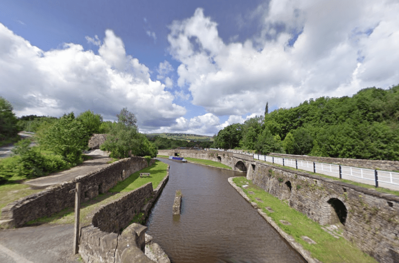 Manchester woman dies after &#8216;cold water therapy&#8217; session in Peak District river, The Manc