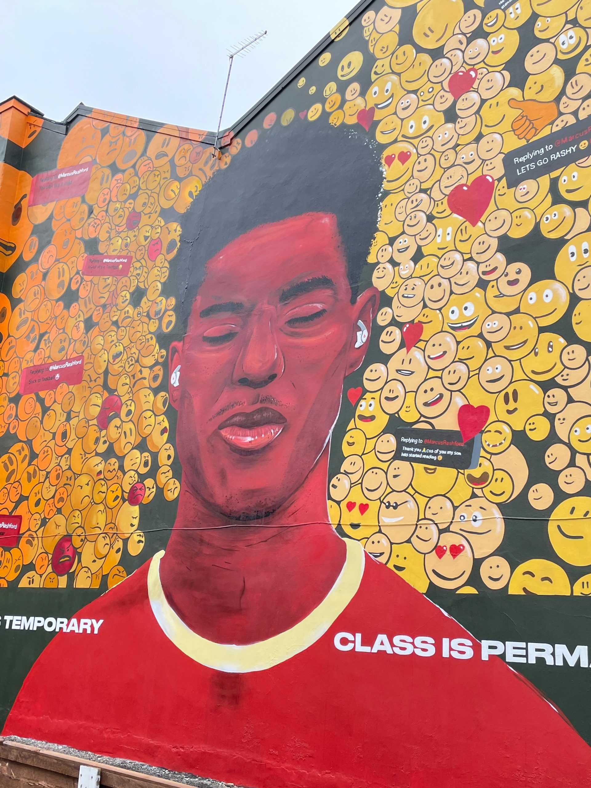 New Marcus Rashford mural in Manchester highlights social media abuse