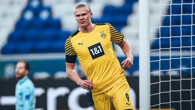 Manchester City confirms club has &#8216;reached agreement&#8217; to sign striker Erling Haaland, The Manc