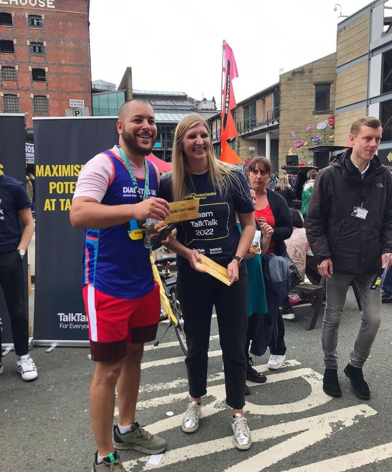 Olympian Rebecca Adlington surprised Great Manchester Run runners with &#8216;golden tickets&#8217; worth £250, The Manc