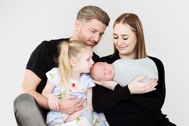Cancer patient welcomes &#8216;miracle&#8217; baby after lifesaving treatment in Manchester, The Manc