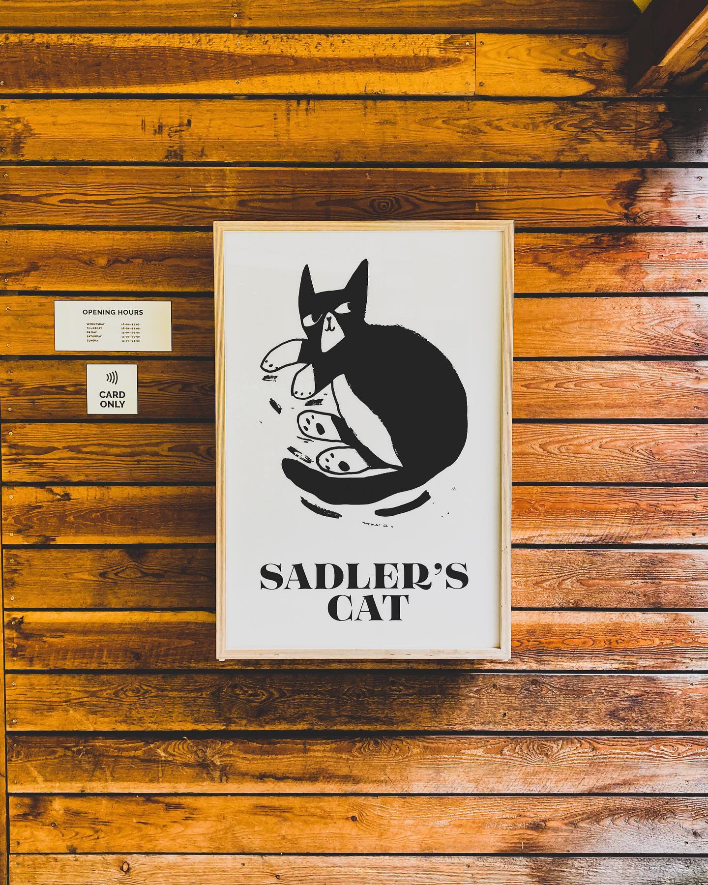 Sadler's Cat is a craft beer pub near the Manchester Christmas Markets