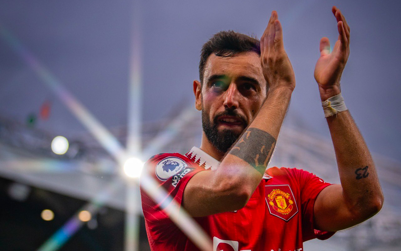 Bruno Fernandes explains why he chose number 8 shirt at Man Utd