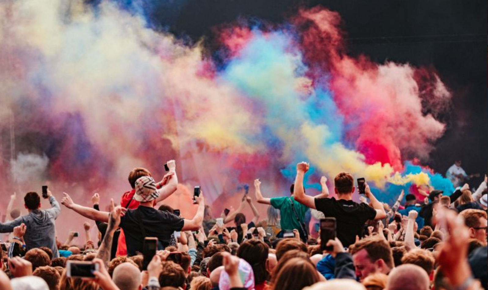 Crowd photos from day two of Neighbourhood Weekender 2023