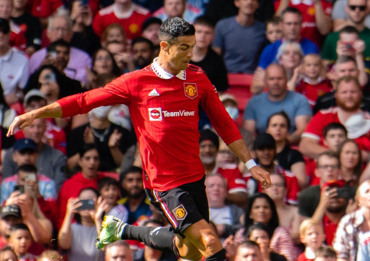 Cristiano Ronaldo reaches 700 club goals in Manchester United win