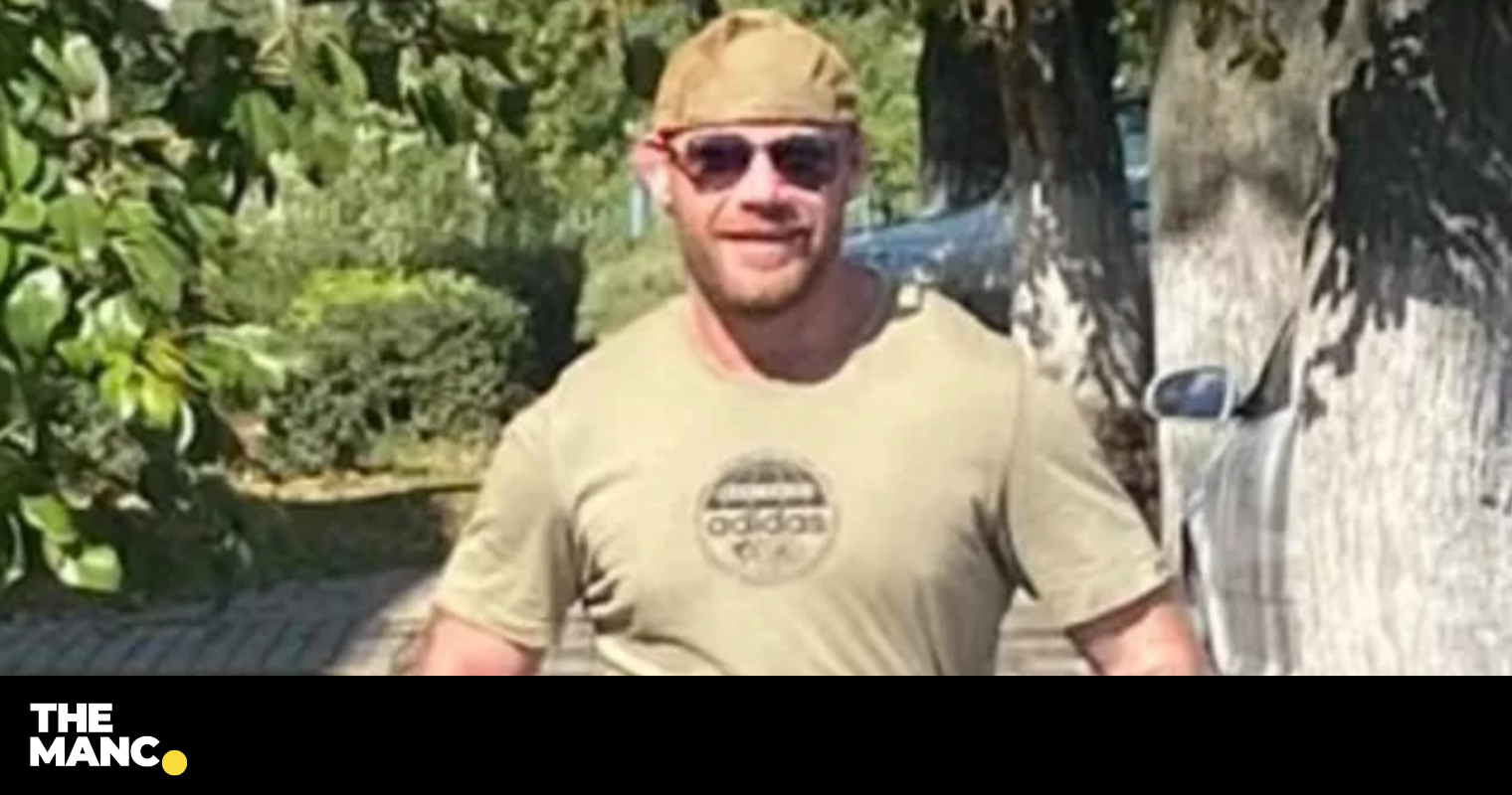 tributes-paid-to-former-paratrooper-dad-simon-lingard-from-lancashire