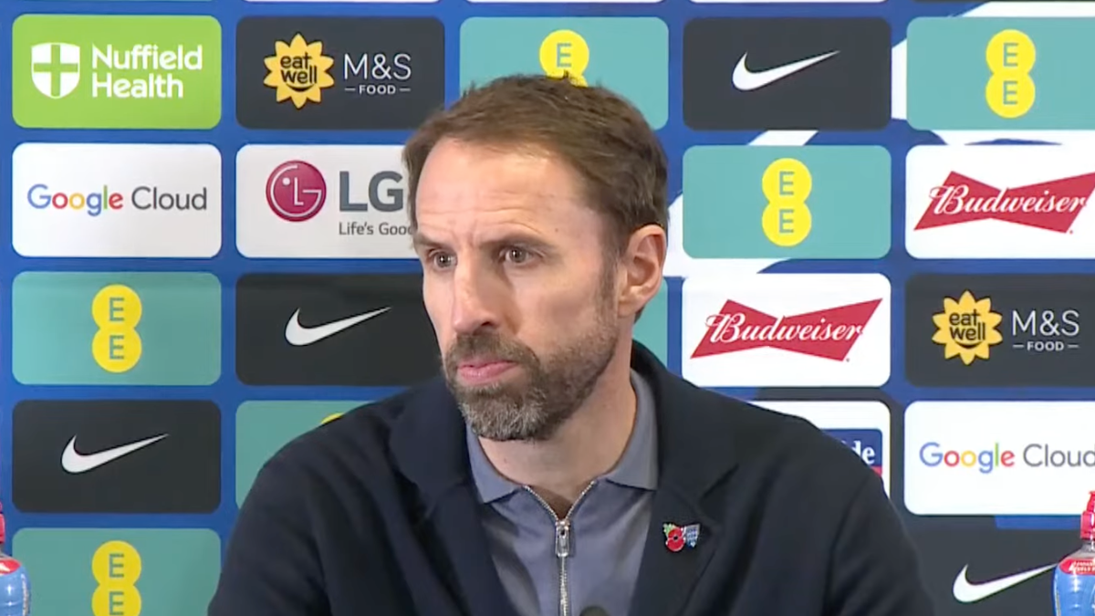 Gareth Southgate social media England players