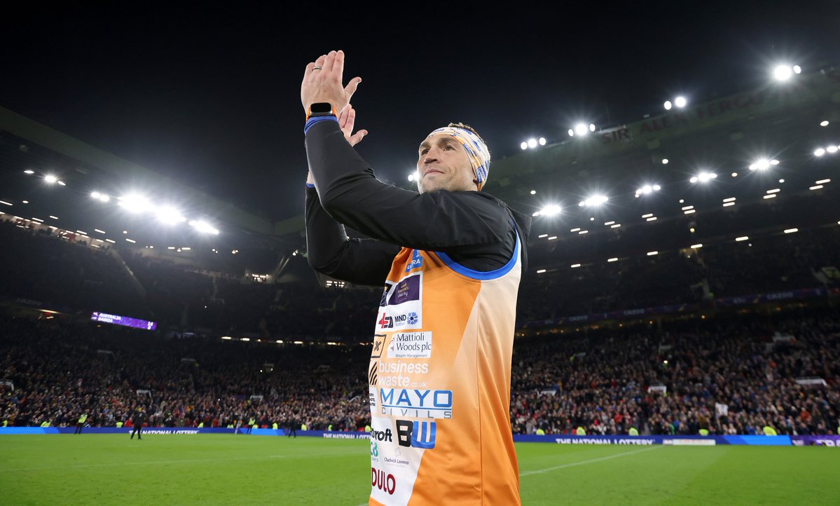 Kevin Sinfield money raised ultra marathons