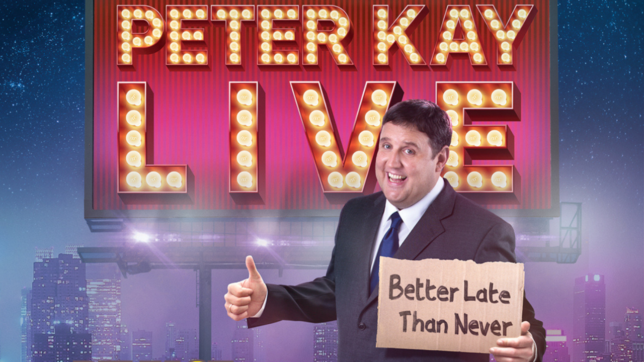 Peter Kay with his thumbs up.