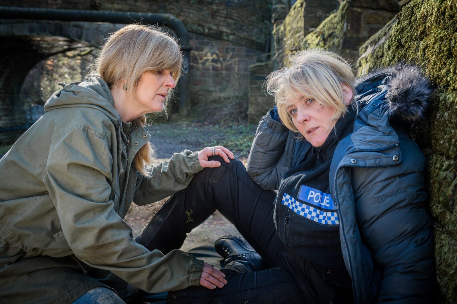 A still image from TV show, Happy Valley. 