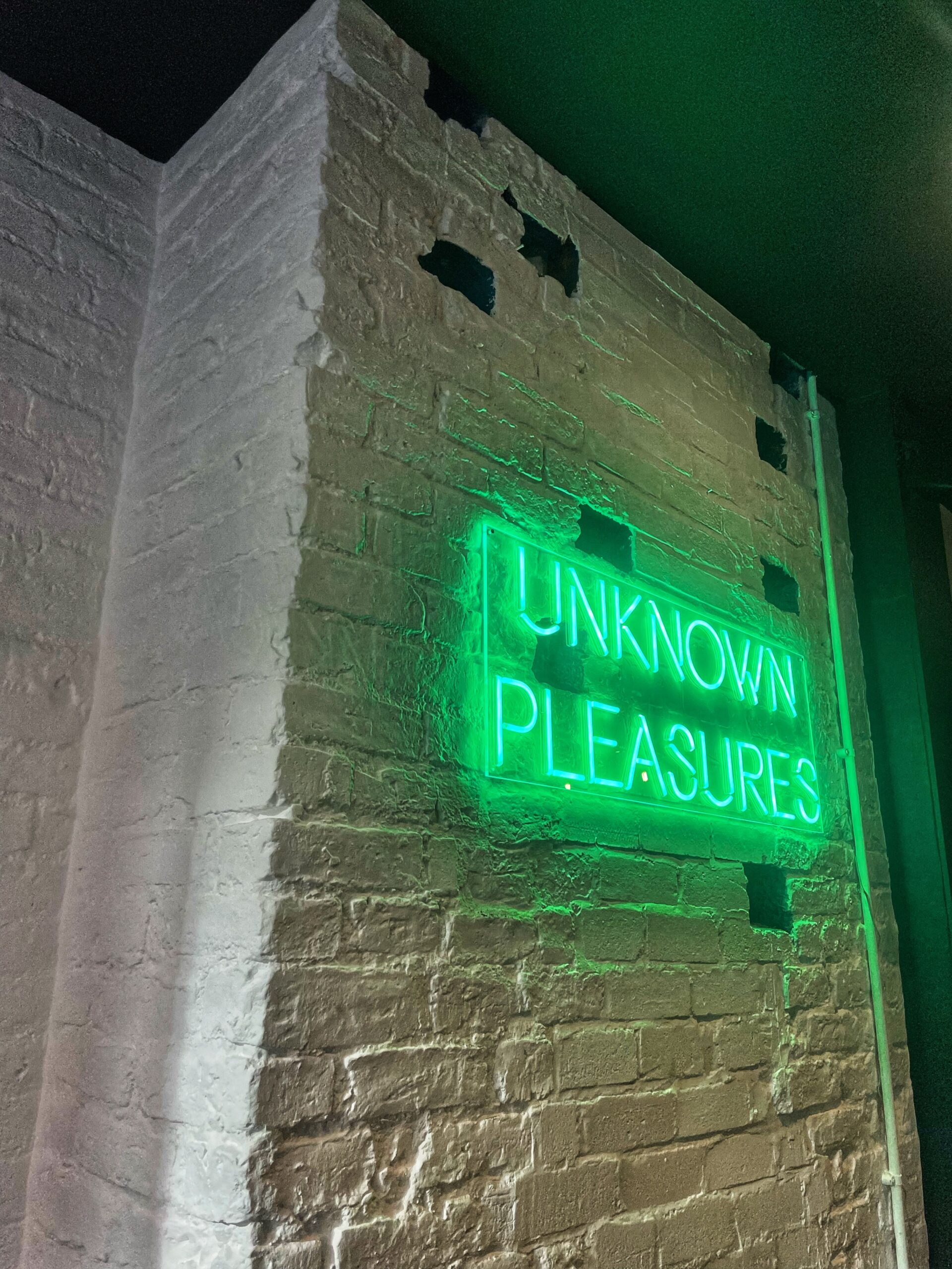 A New Joy Division Inspired Bar Has Opened In Manchester 3727