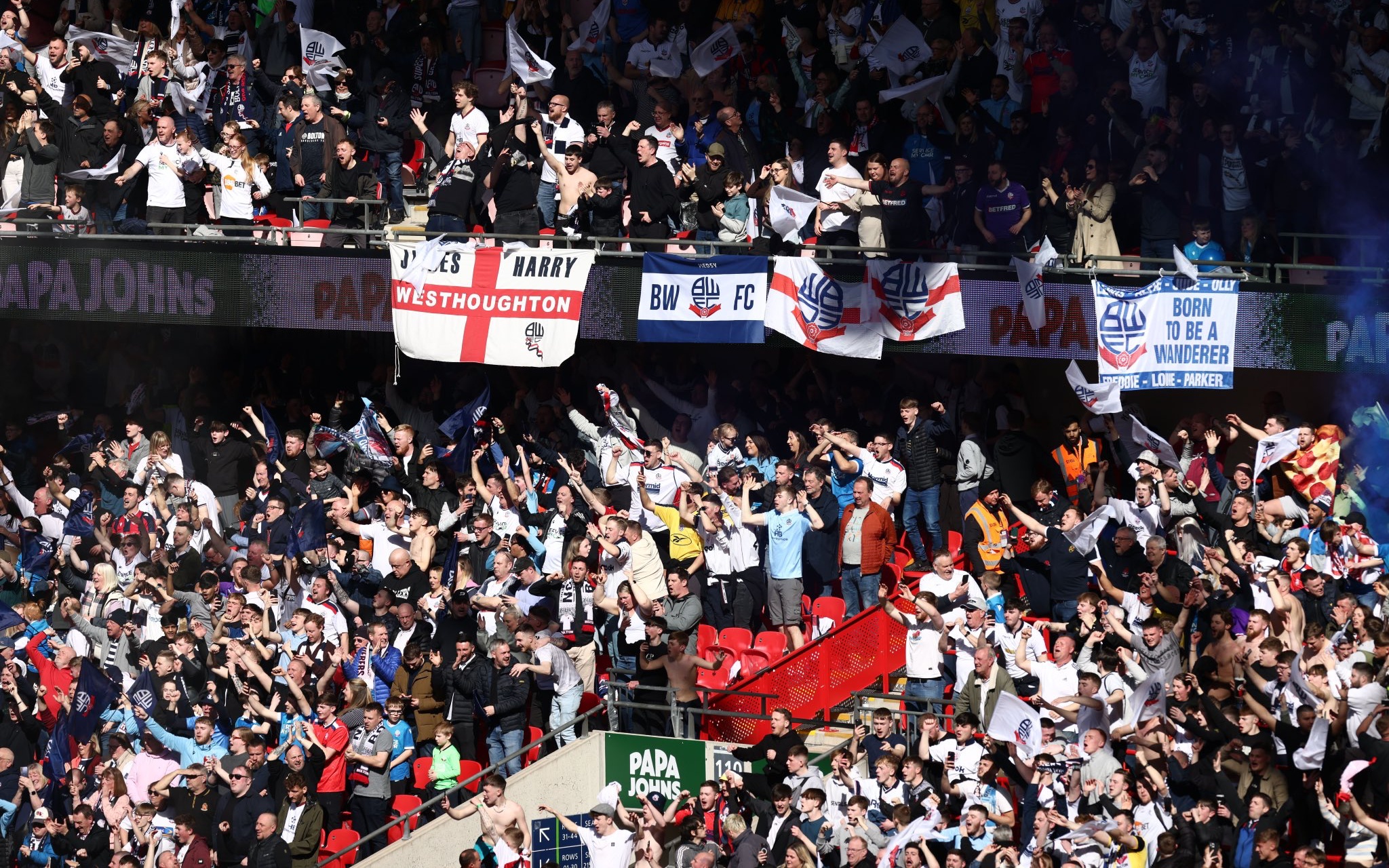 Wembley Stadium on X: A record NFL attendance inside Wembley