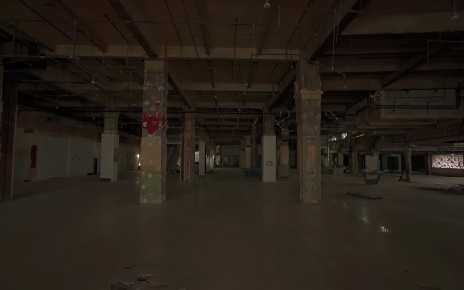 VIDEO + GALLERY  Inside the former Manchester Debenhams - Place