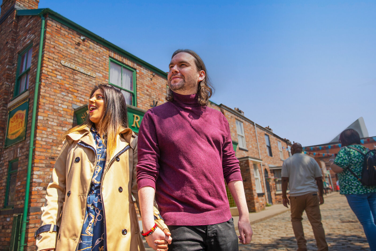 coronation street tour opening times