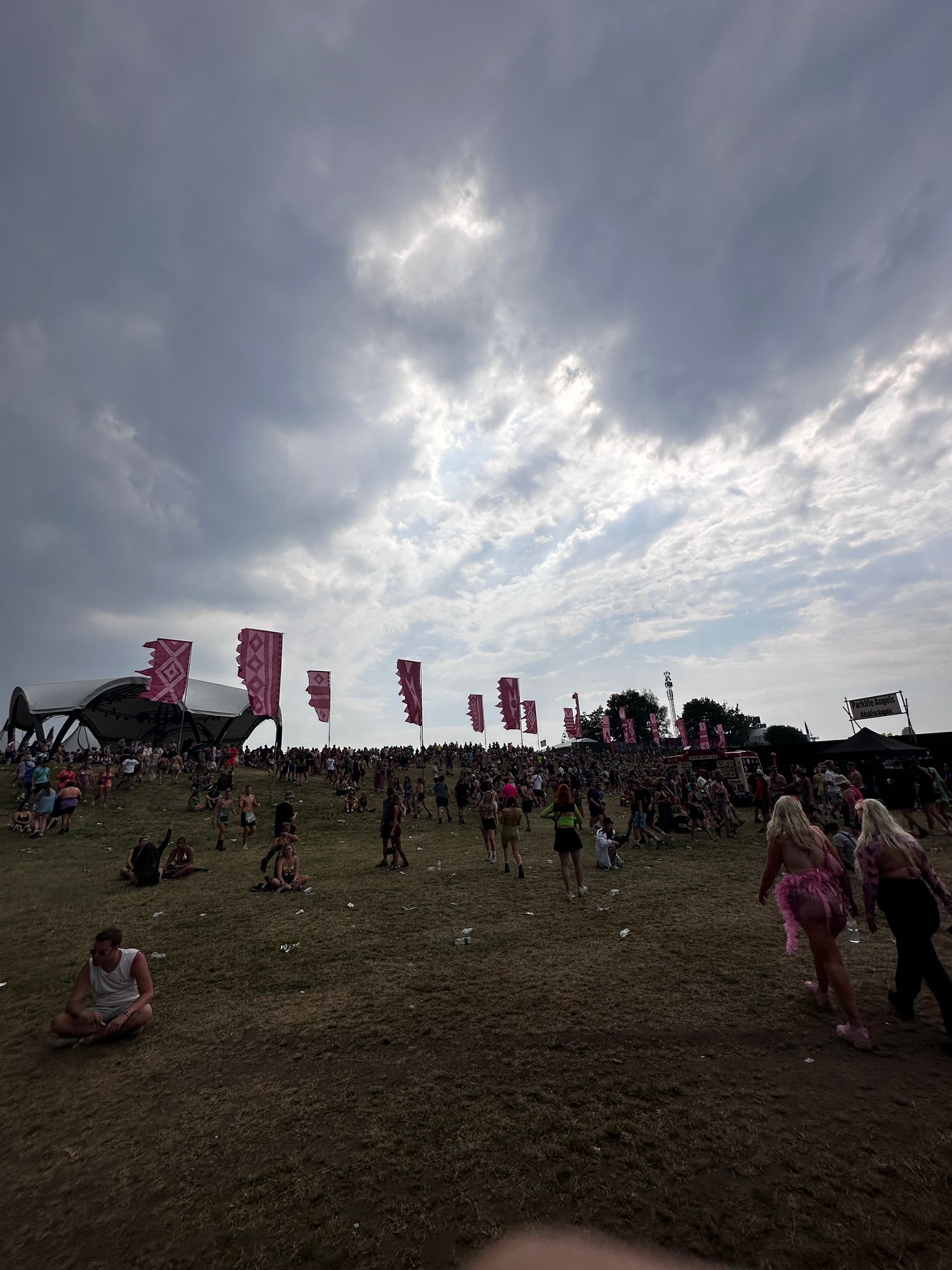 Photos of the thunder storm at Parklife