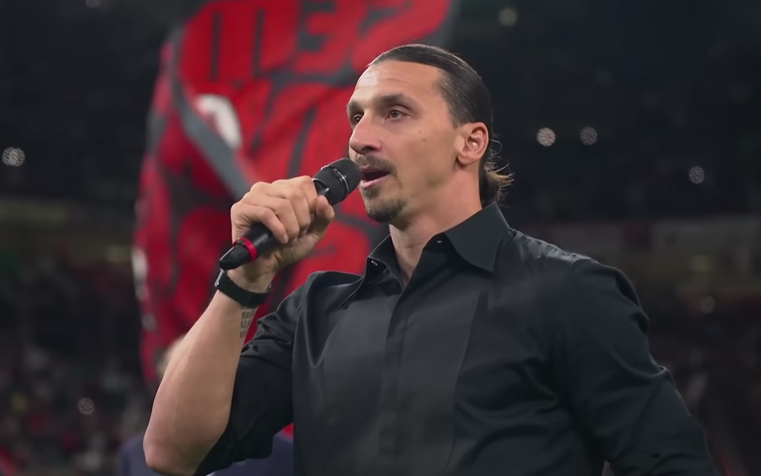 Zlatan Ibrahimović perfect response to Verona fans booing as he retires