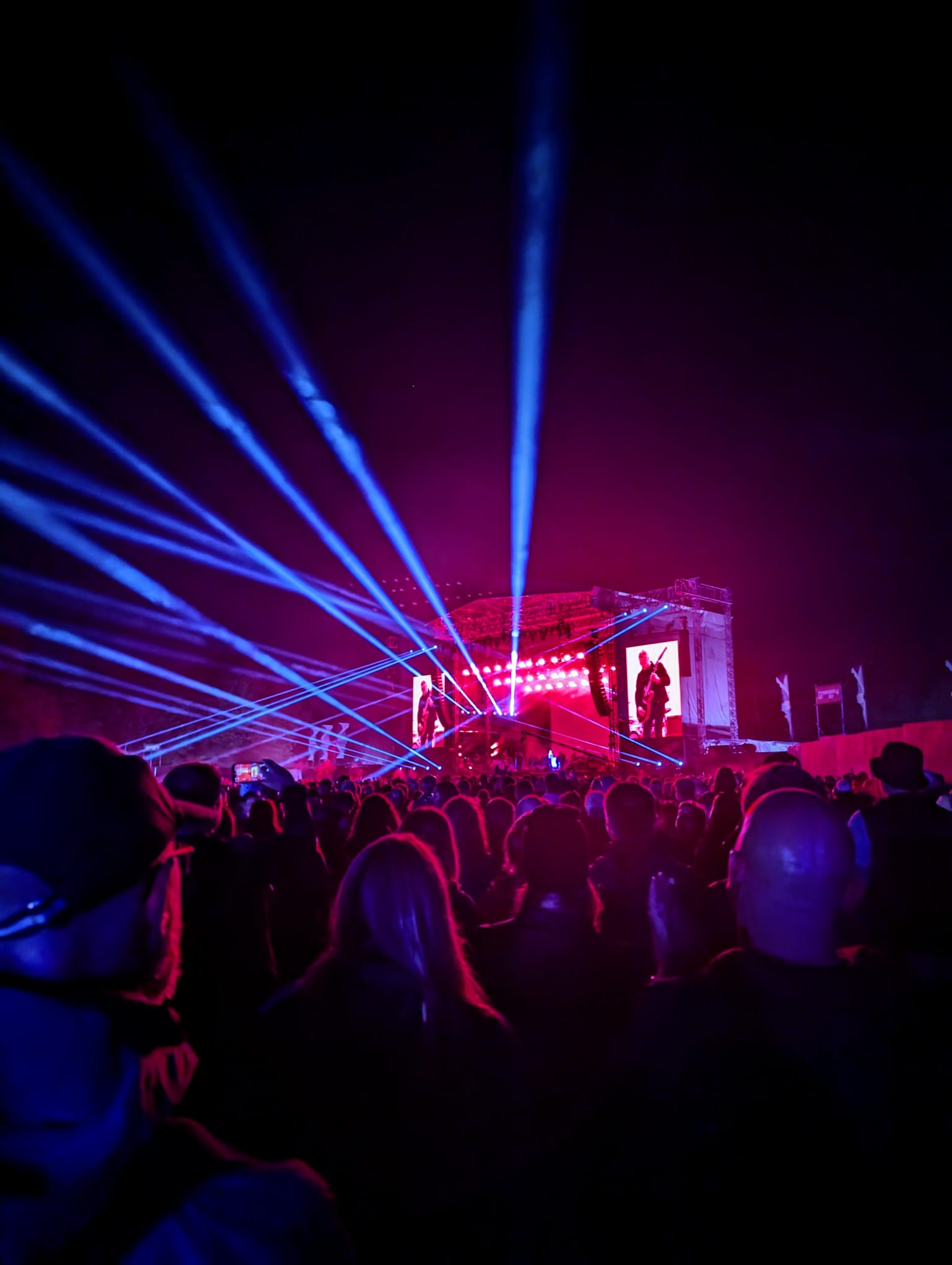 Noel Gallagher at Wythenshawe Park review A night under rainy Council