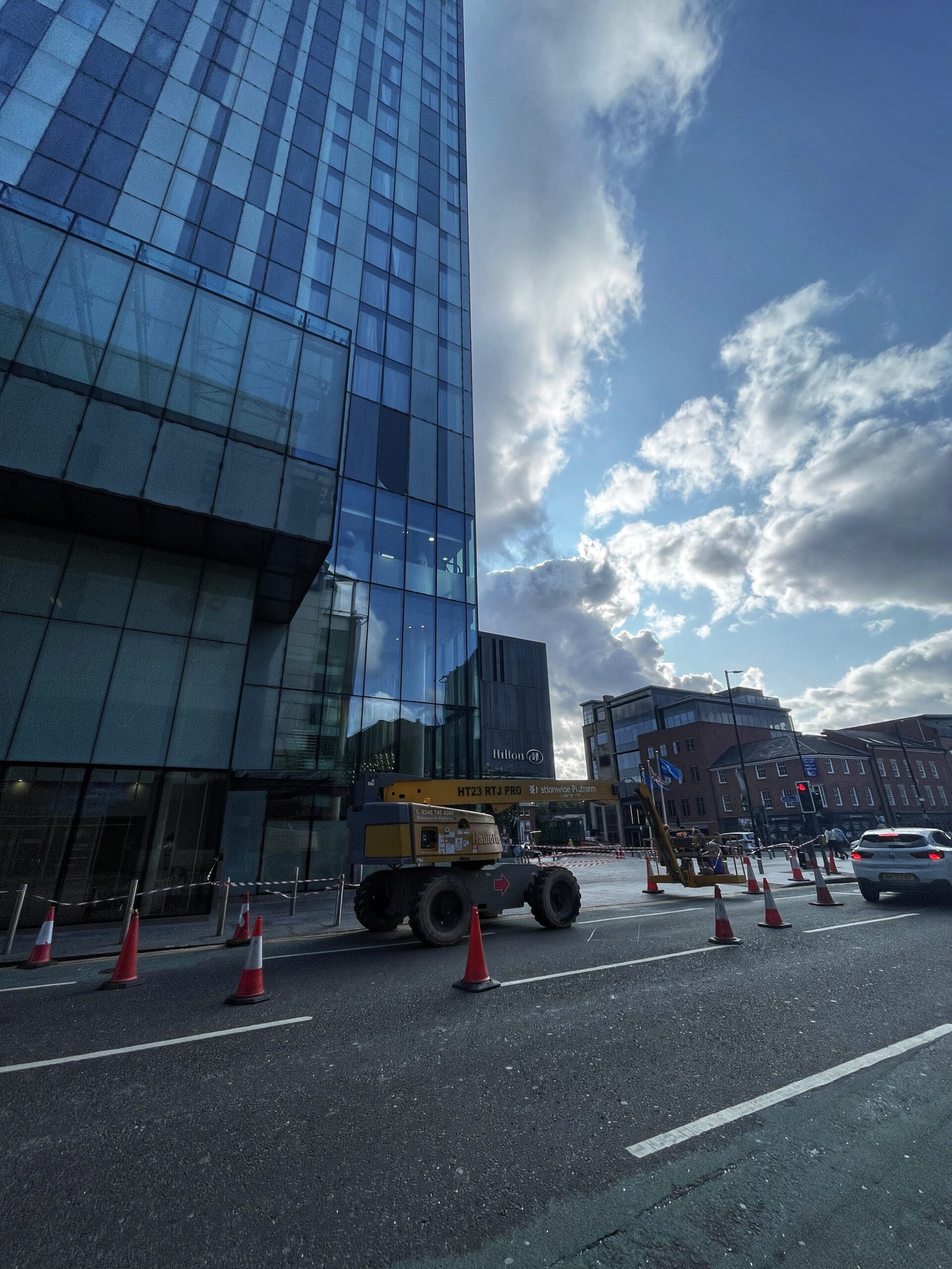 Huge pane of glass falls from Beetham Tower and shatters onto street below