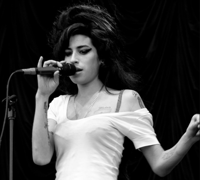 Rare Amy Winehouse photos to go on display in Manchester to mark late ...