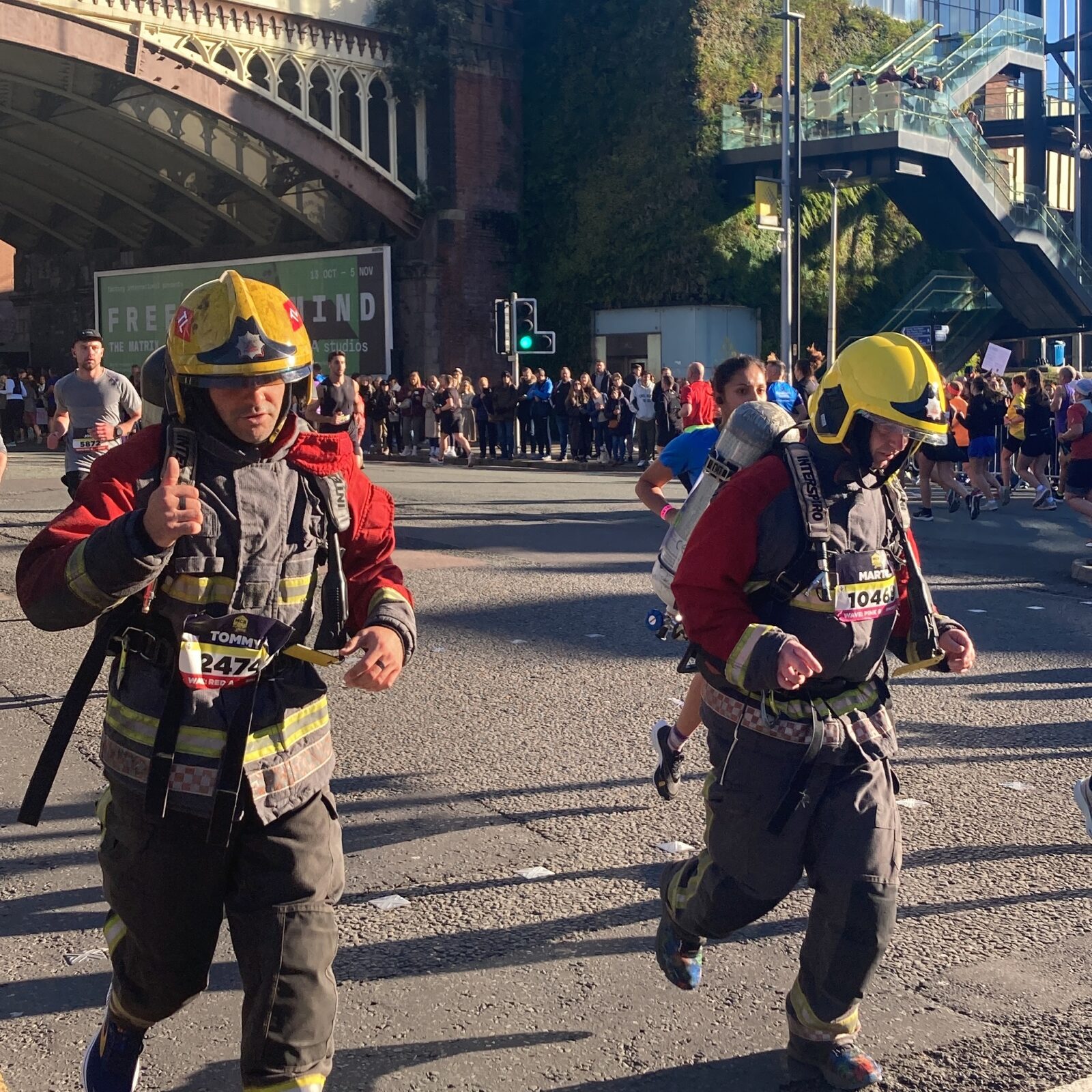 firemen run half marathon in full gear