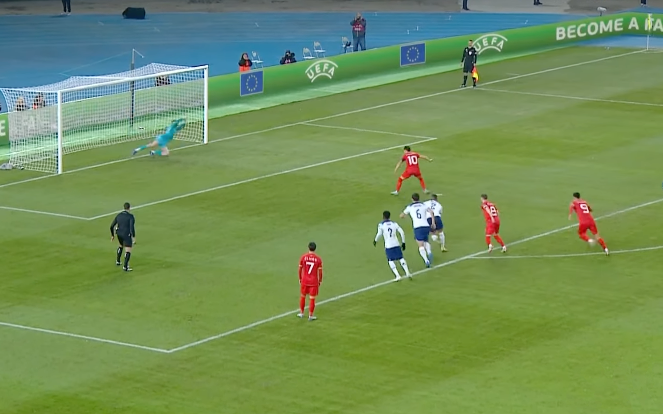 Channel 4 commentator overlooks Mary Earps penalty save England stat